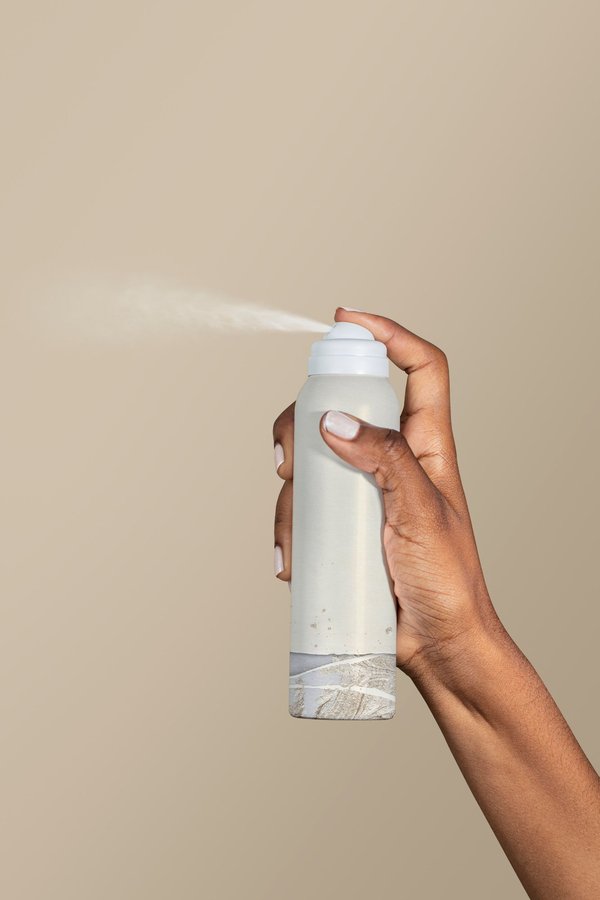 Découvrez le pouvoir purifiant du Spray Assainissant Puressentiel